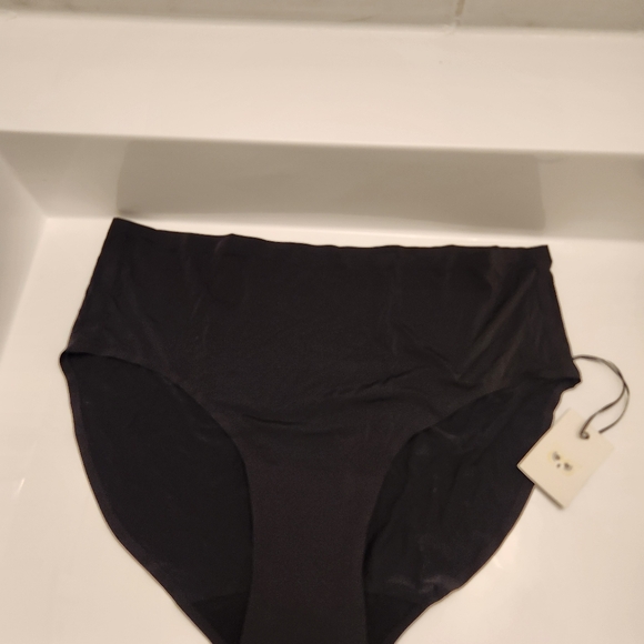 Uwila Warrior Panties Size XL/2X - Picture 3 of 3